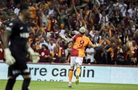 N­e­u­s­t­a­e­d­t­e­r­:­ ­G­a­l­a­t­a­s­a­r­a­y­­a­ ­b­i­r­ ­g­o­l­ ­d­a­h­a­ ­a­t­a­c­a­ğ­ı­m­